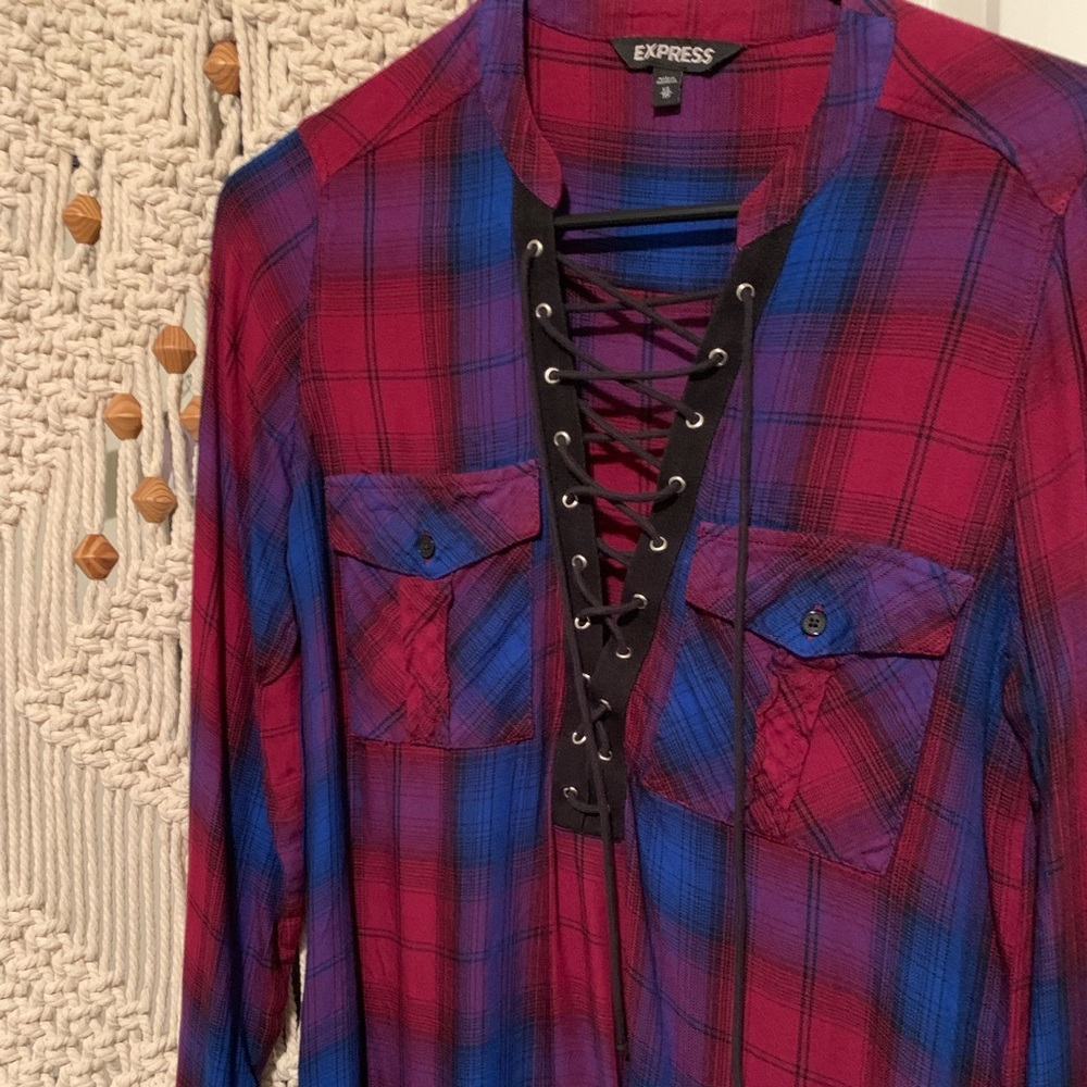 Tie up long sleeve shirt